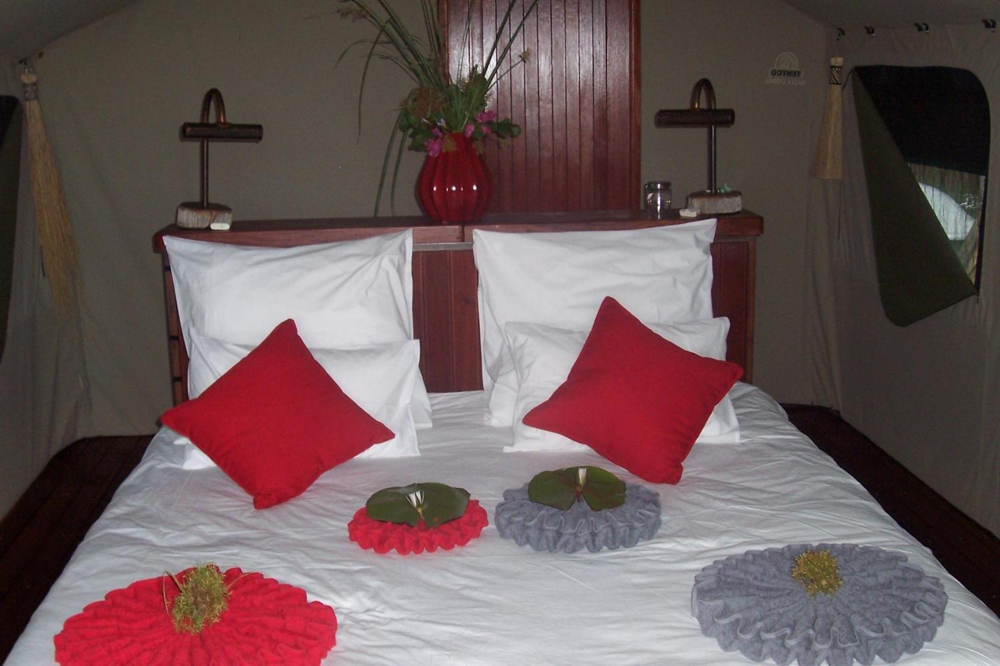 Nkasa Lupala Tented Lodge Sangwali Extérieur photo